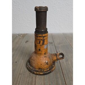 Vintage Toyota Hilux FJ40 Landcruiser bottle jack original used works